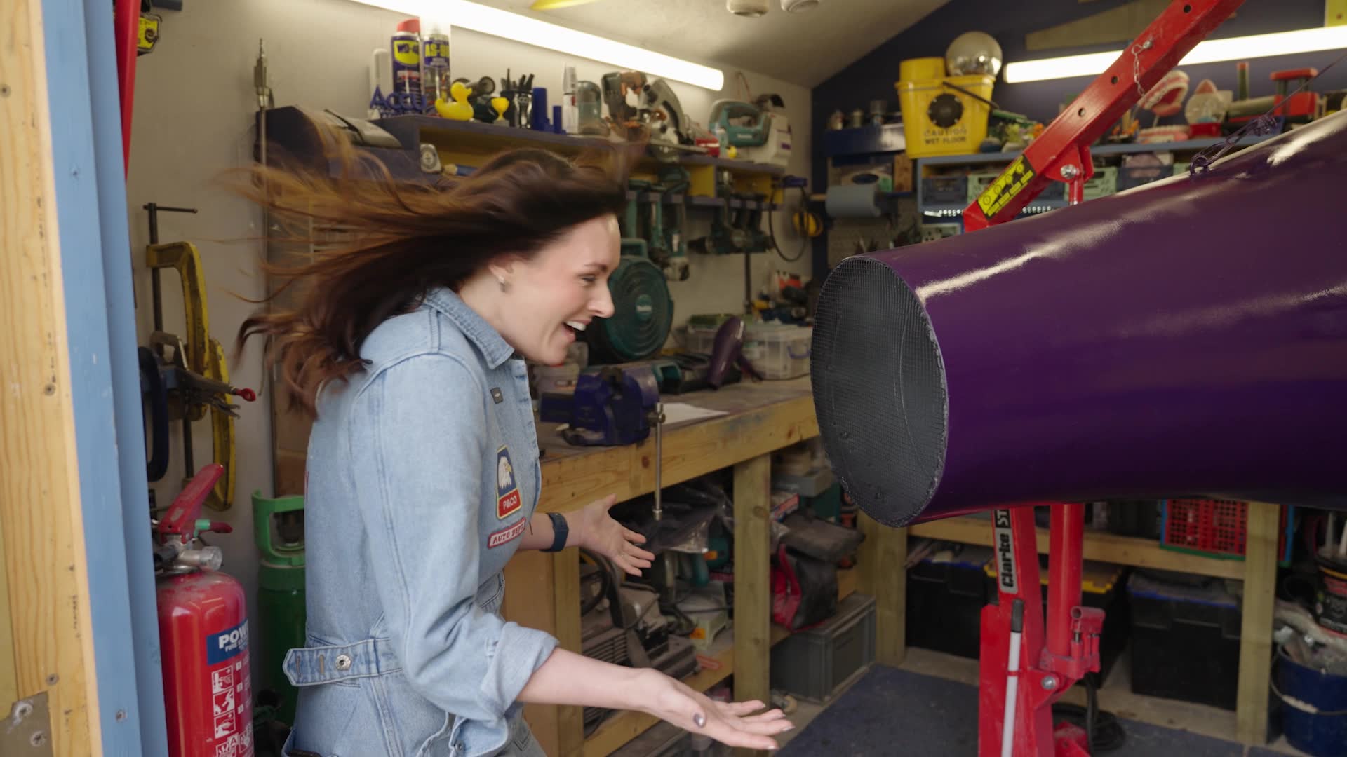 Video thumbnail for Largest hairdryer