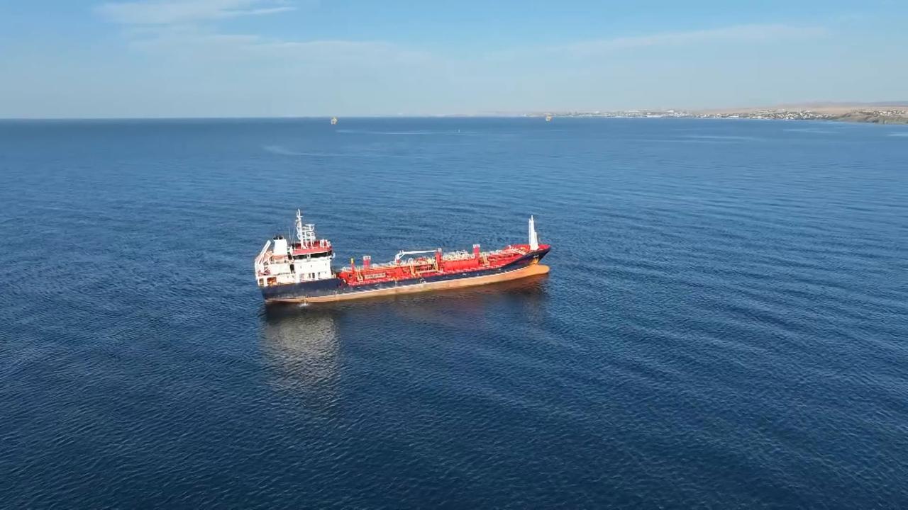 Video thumbnail for Türkiye: Drone footage shows commercial vessel ALSU anchored off Istanbul's Silivri coast after maritime collision.