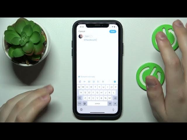 Video thumbnail for How to Tag Someone on Twitter - Ping Other Twitter User on a Mobile Device