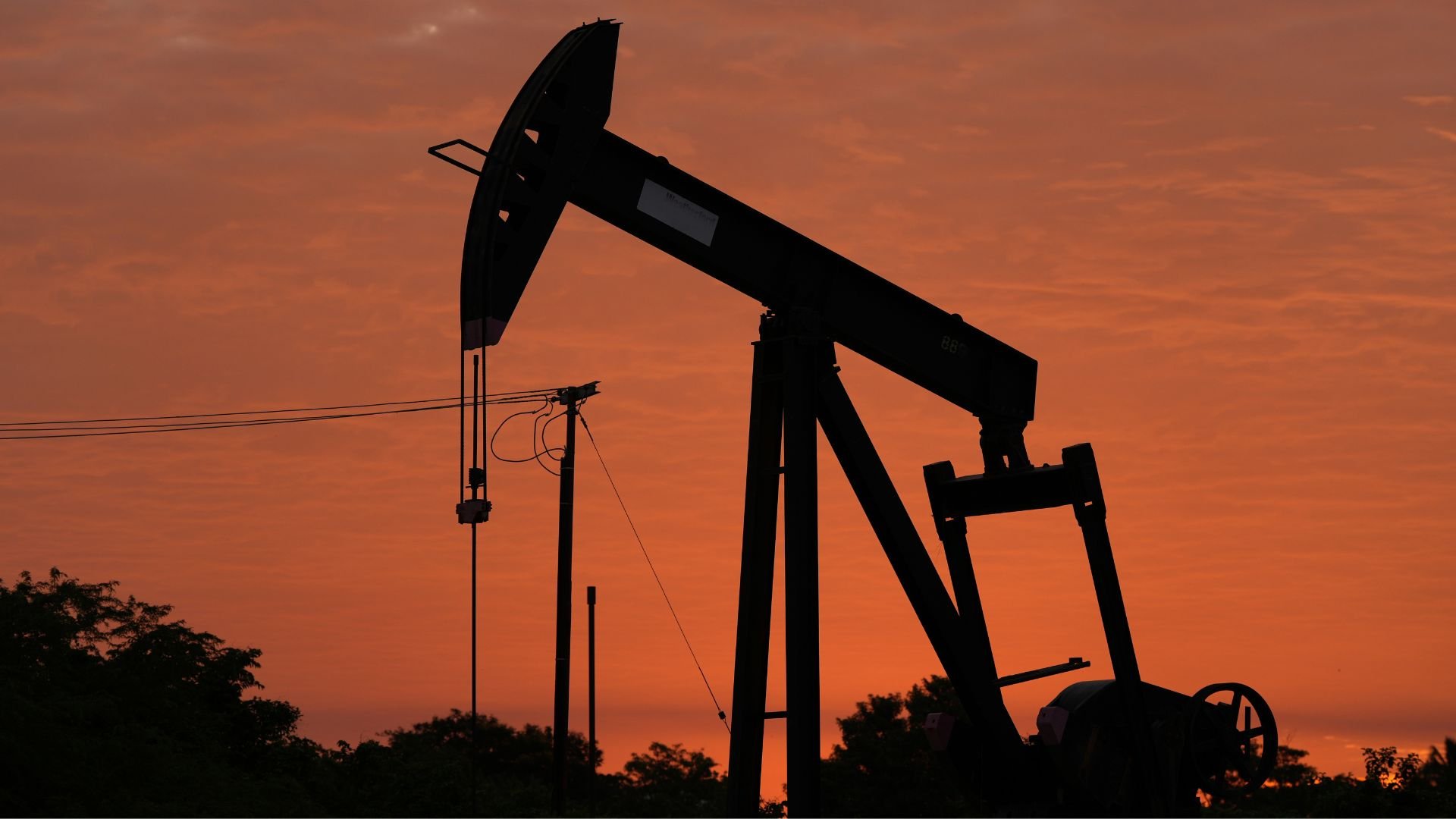 Video thumbnail for Trump’s Venezuela oil deal gives US control of 17 oil fields