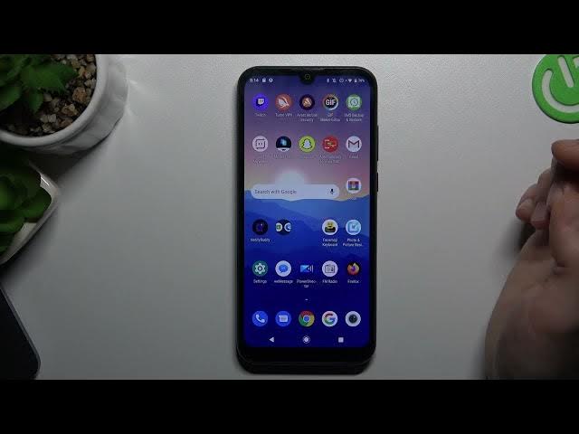 Video thumbnail for Take Control of Your Home Screen with this Simple Android Hack - Create a Folder to Organize Apps