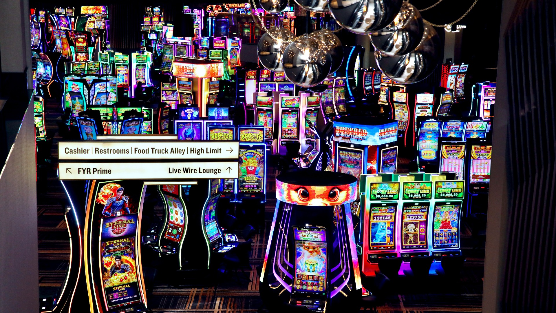 Video thumbnail for How Mid-Tier Slot Vendors Compete With the Big Three