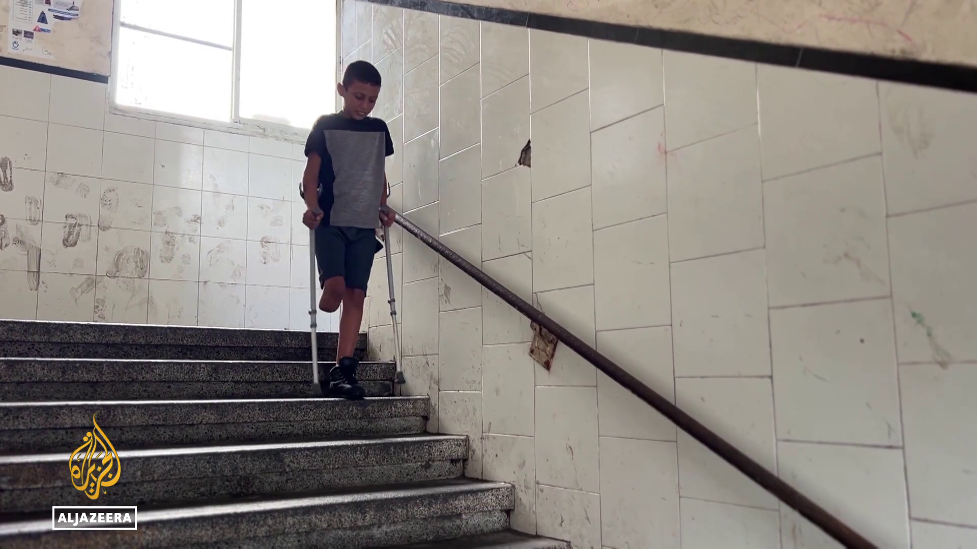 Video thumbnail for Physical scars of war: health ministry reports 6,000 amputations