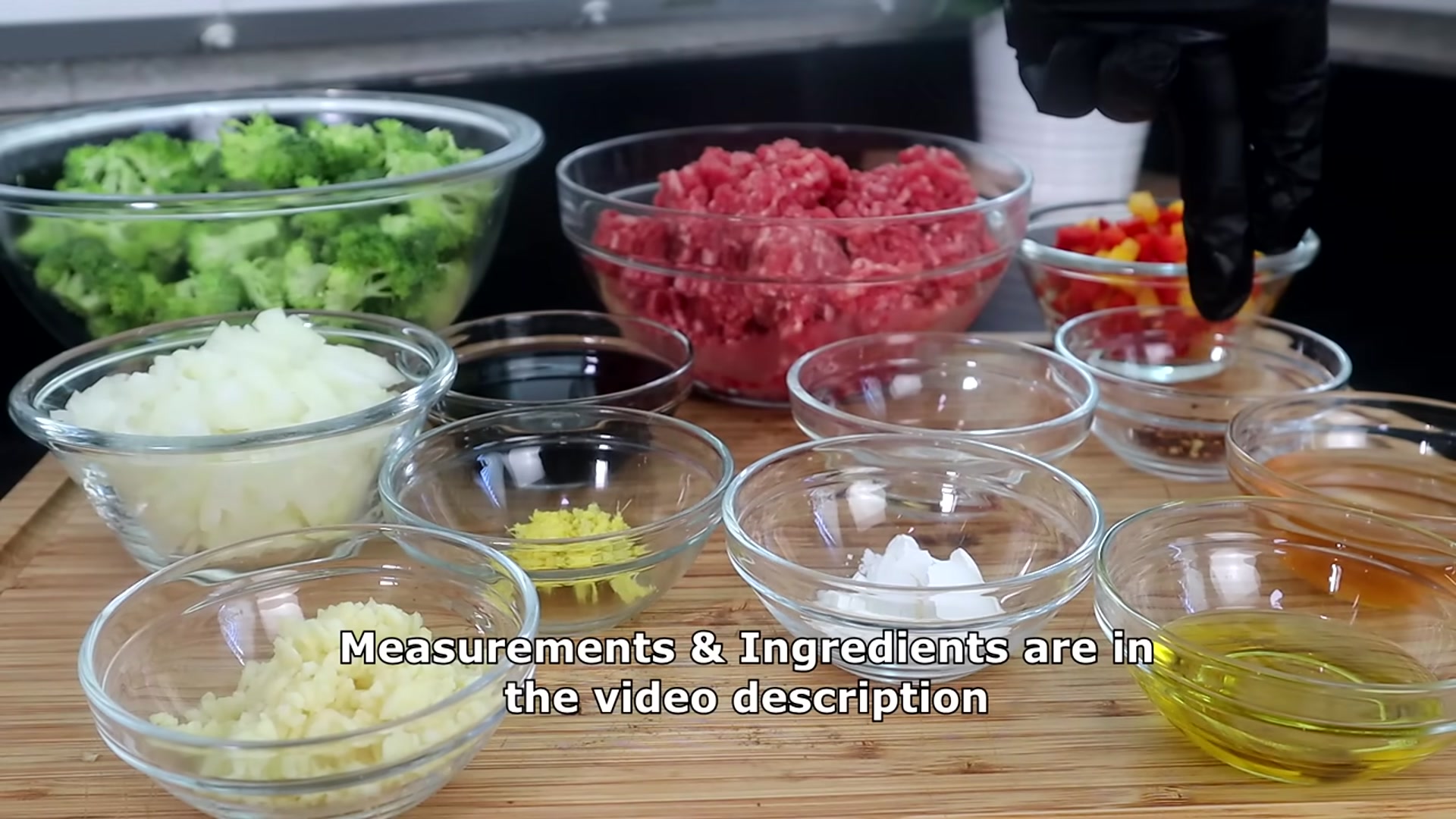 Video thumbnail for This Ground Beef Broccoli Stir Fry Tastes Just Like Takeout_(720P_HD)