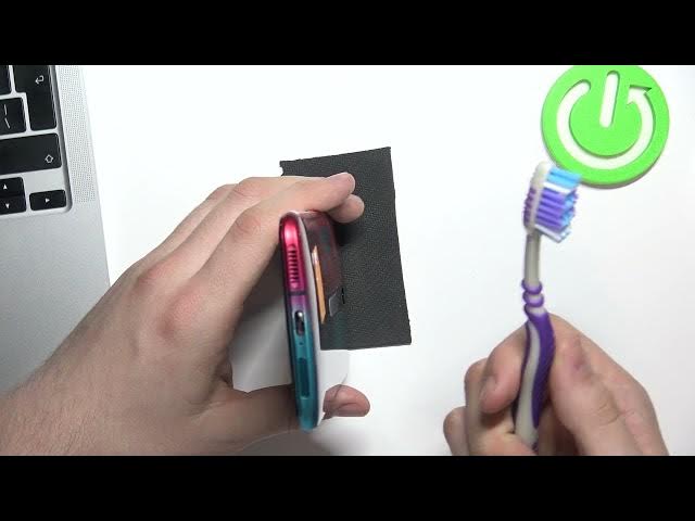 Video thumbnail for How to Clean the USB Charging Port of the NUBIA Red Magic 5S Using Household Items