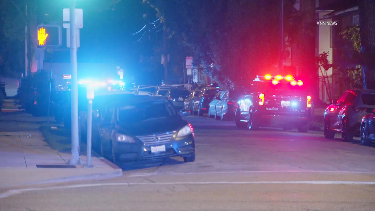 Video thumbnail for US, Los Angeles: Pasadena 2 Shot and Possible One Officer Part 2.
