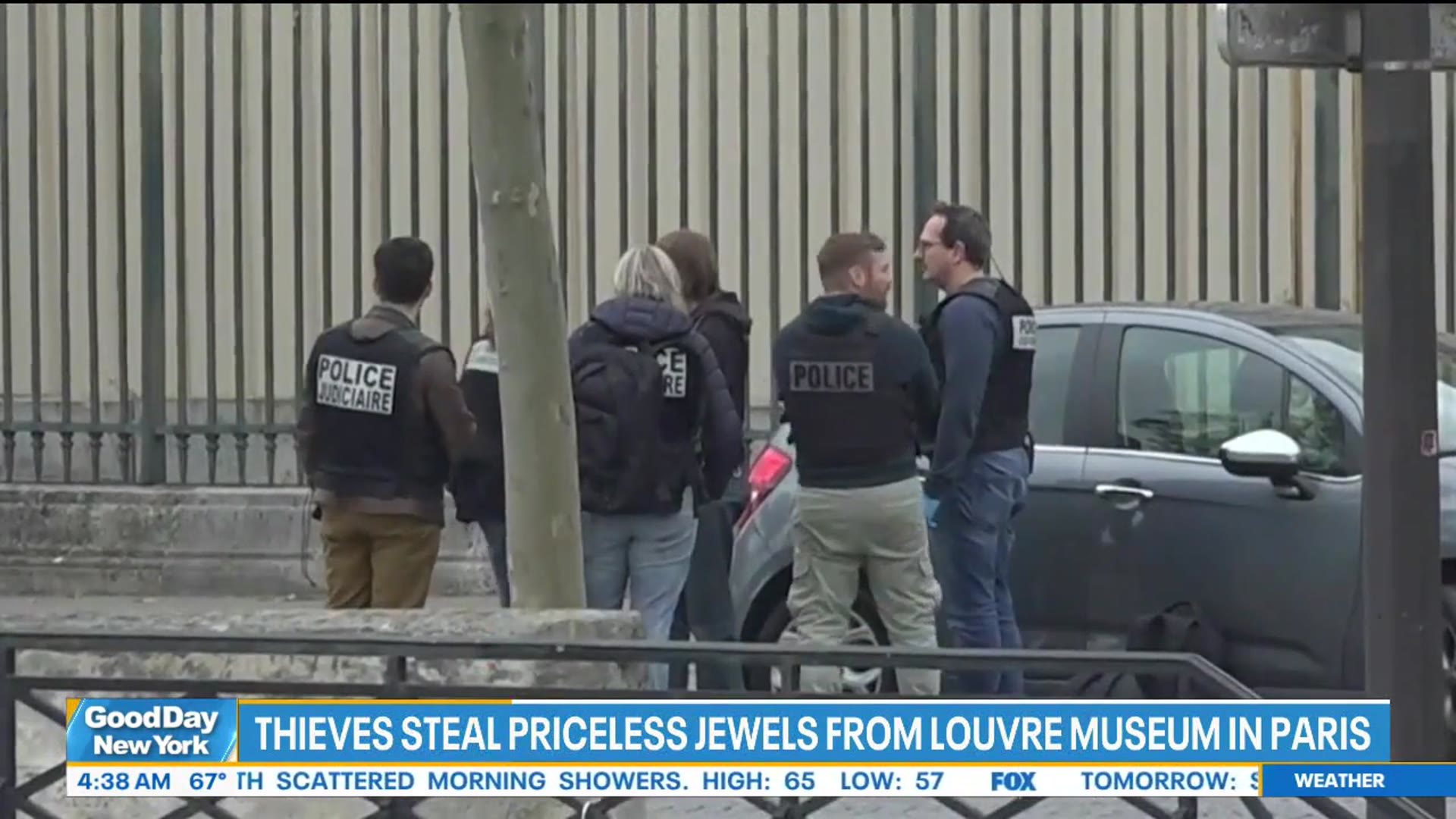 'Video thumbnail for Thieves steal crown jewels from Louvre Museum'