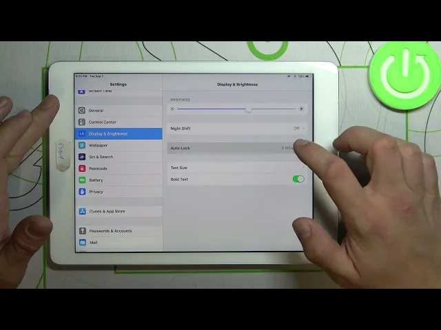 Video thumbnail for iPad Air 1 – Сhange Screen Timeout & Manage Display Settings