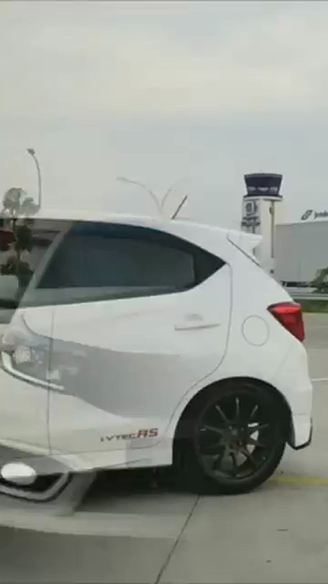 Video thumbnail for videoplayback (2)