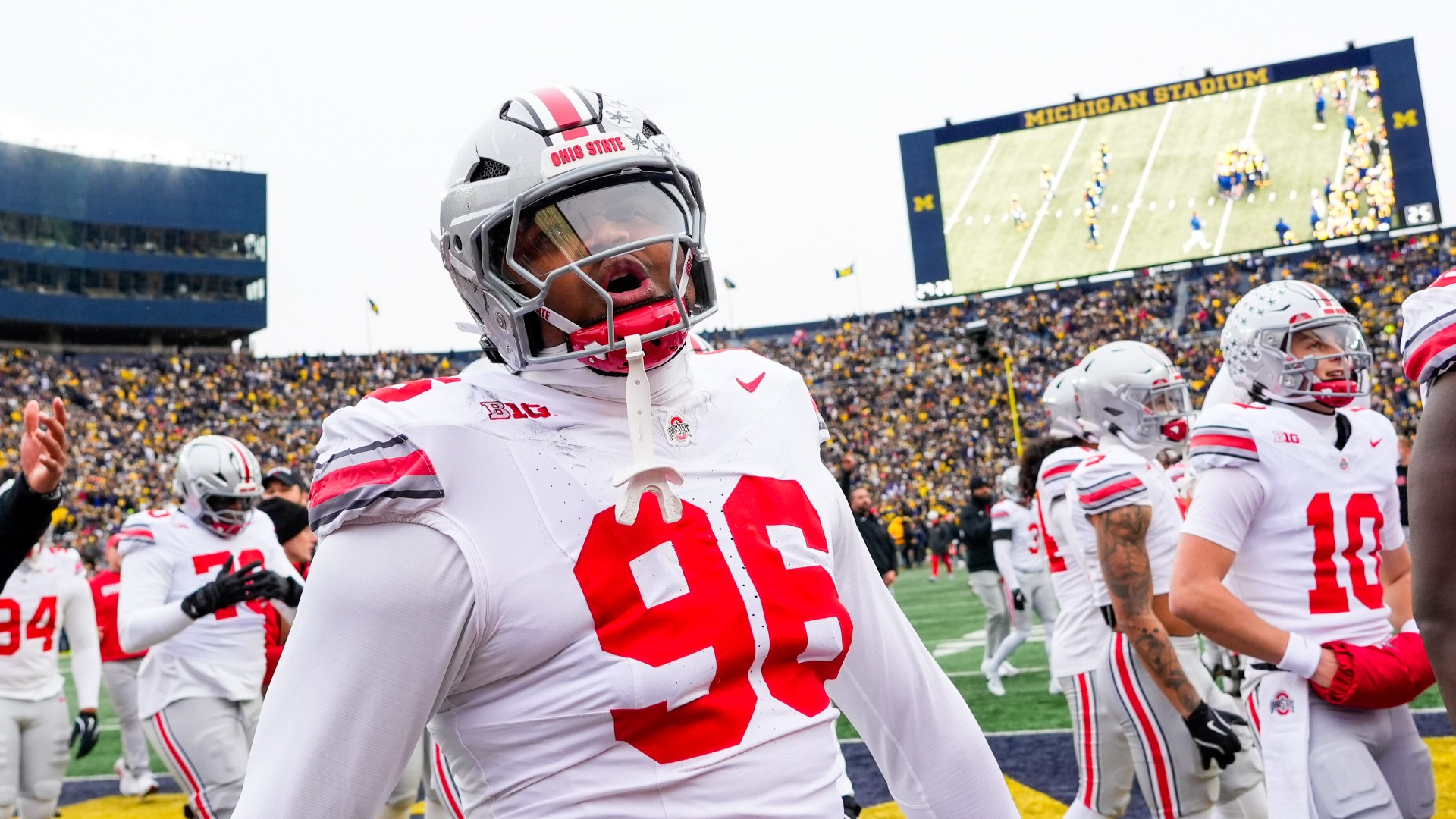 Video thumbnail for Eddrick Houston on Adjusting to the Fast-Pace at Ohio State