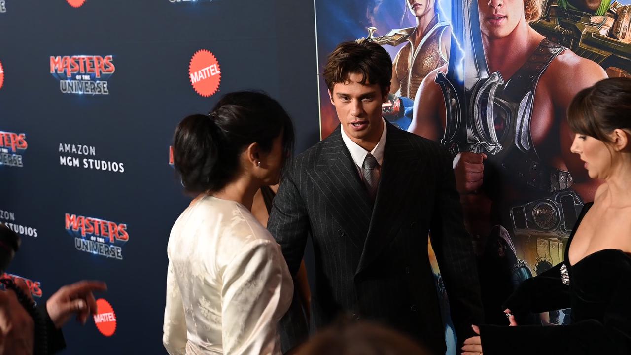 Video thumbnail for "NY: "Masters Of The Universe" New York Screening" 8.