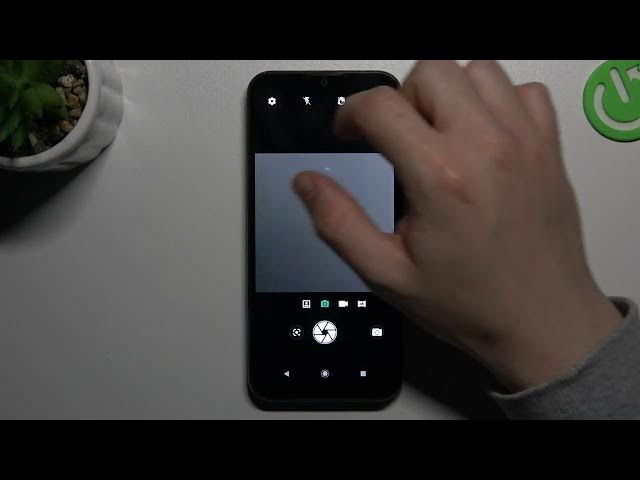 Video thumbnail for How to Change Photo Aspect Ratio on MOTOROLA Moto E6S? - Aspect Ratio Management