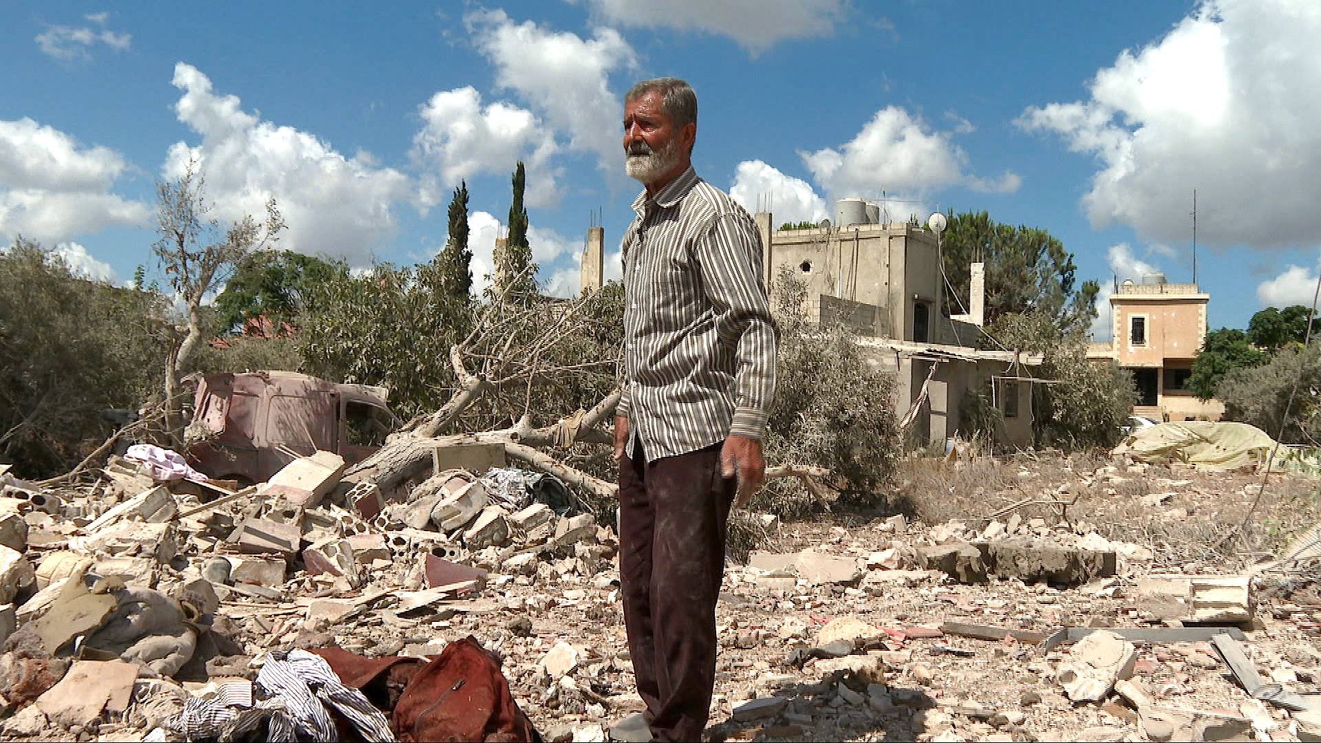 Video thumbnail for Southern Lebanon residents return to ruins as Israeli forces remain nearby
