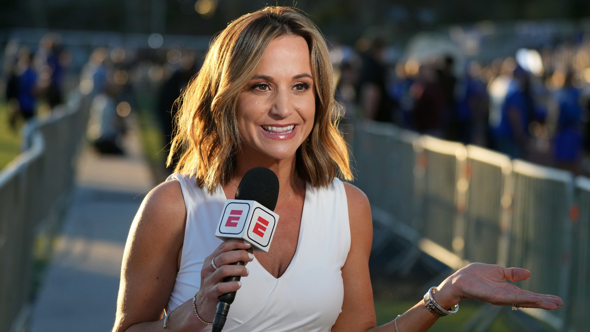 Video thumbnail for Dianna Russini Cleared in NFL Investigation by The Athletic