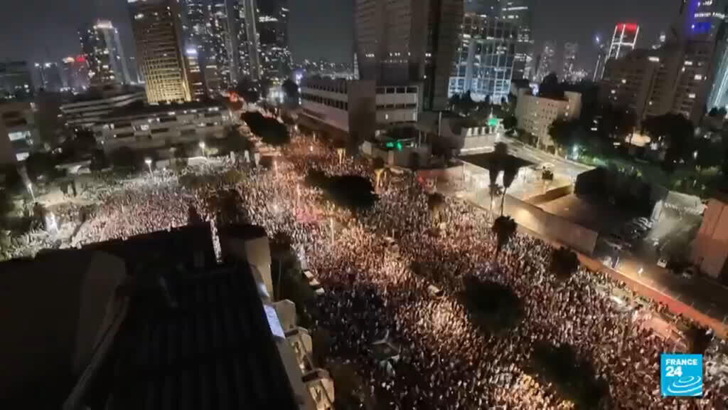 Video thumbnail for Israel: Demonstrators rally against government ahead of election