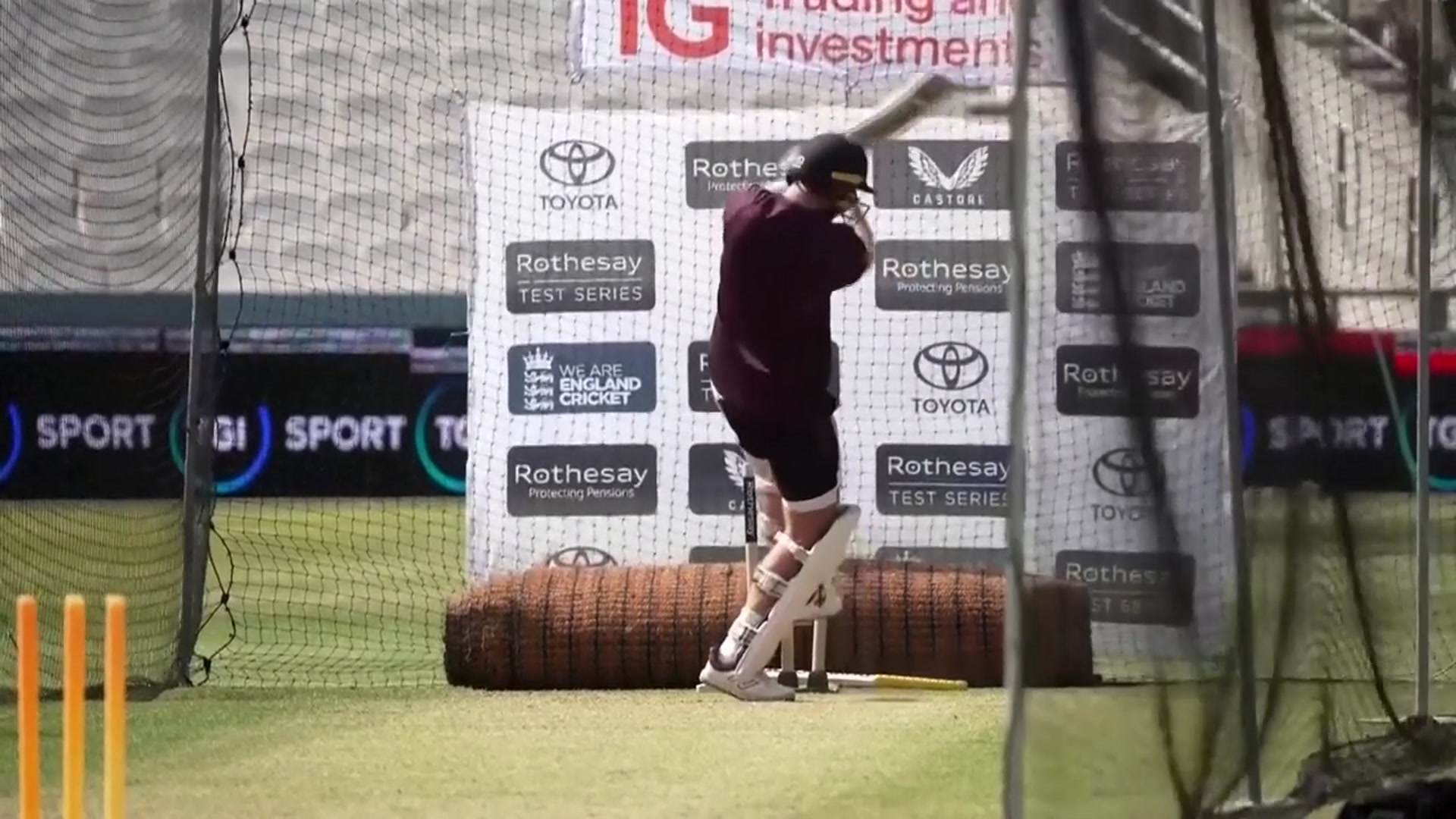 'Video thumbnail for FILE: Root overtakes Ponting to go 2nd in all-time Test run-scoring list'