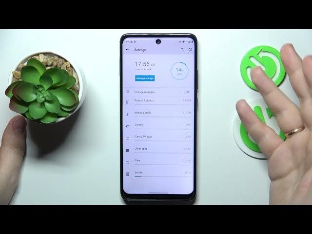 Video thumbnail for How to Check the Amount of Available Internal Storage on the MOTOROLA One 5G Ace