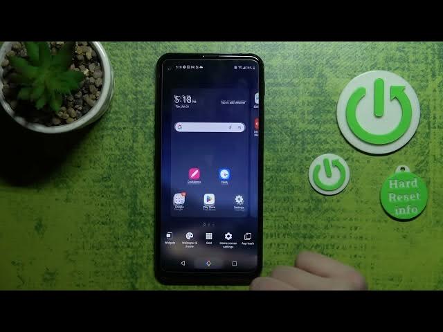 Video thumbnail for How to Enable Google Feed on LG Q70 - Disable Google Feed