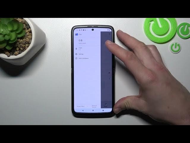 Video thumbnail for Motorola Razr 2022 - How To Find & Manage File Manager