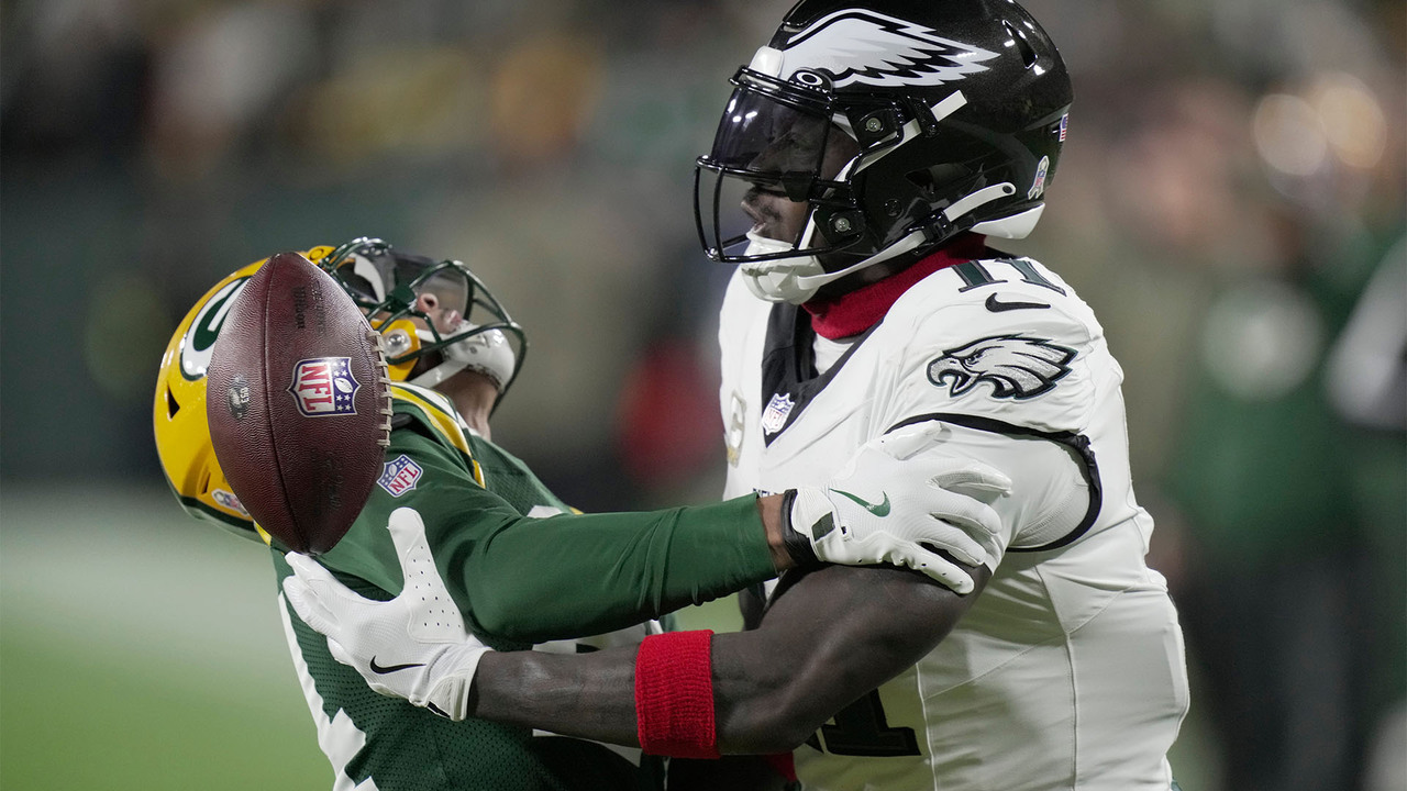 Video thumbnail for Is There a Quick Fix For the Eagles' Offense?