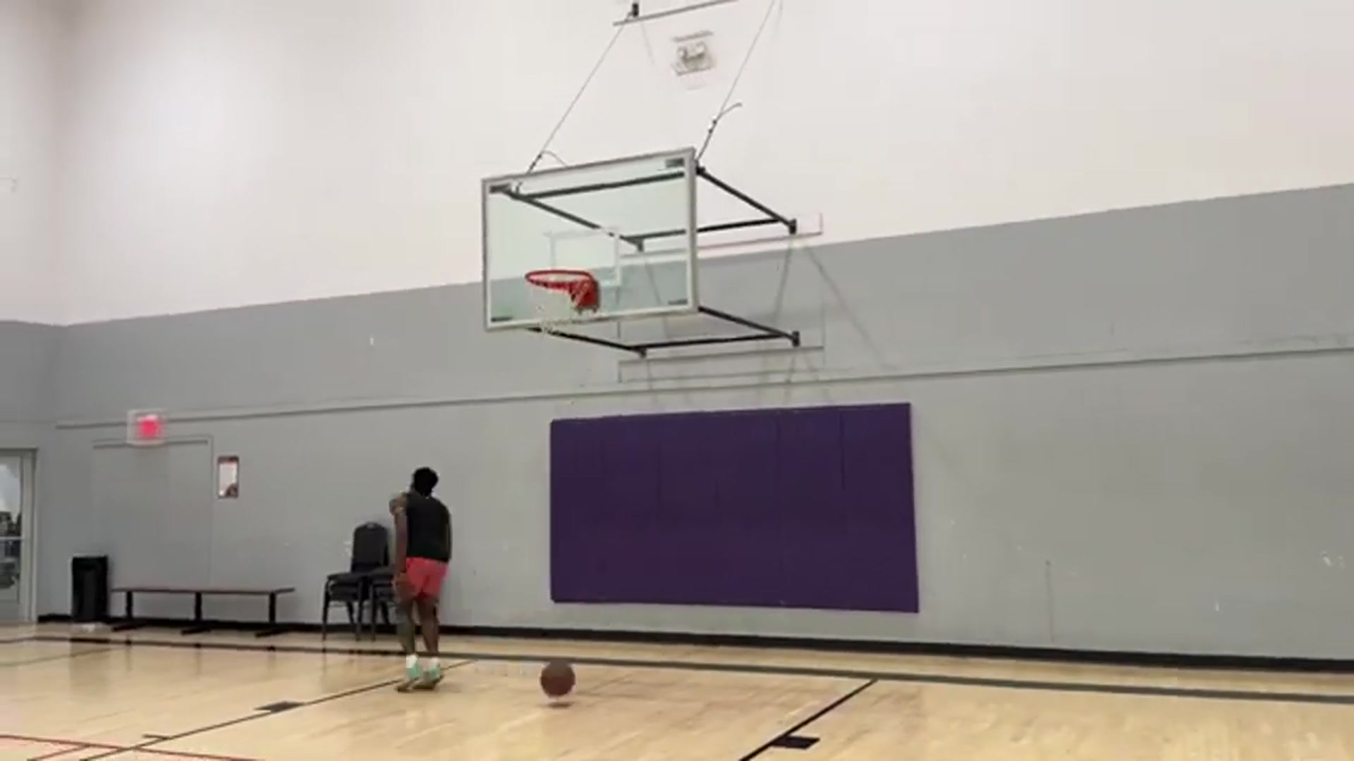 Video thumbnail for Basketball Shoes vs Running Shoes vs Barefoot vs  Designer Shoes — Which is Best For Dunking