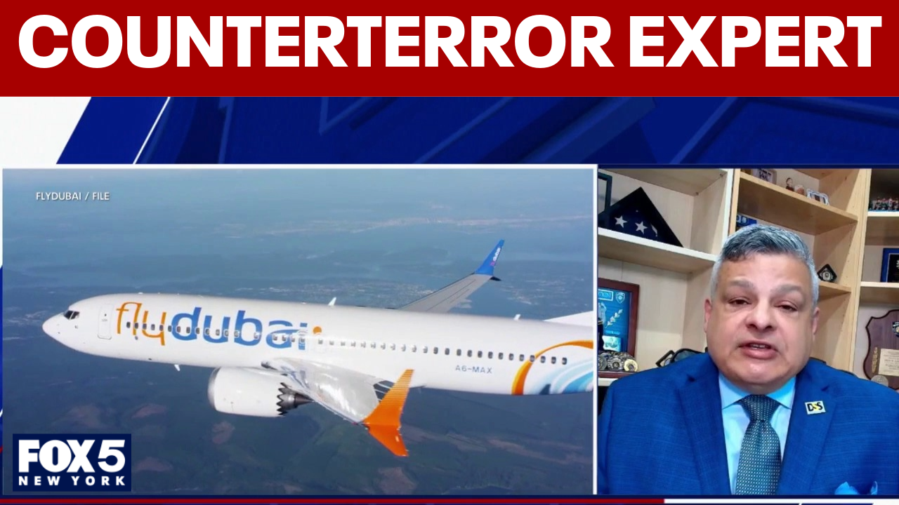 Video thumbnail for Flydubai cockpit stabbing: Expert analyzes possible terror attack & pilot vetting gaps
