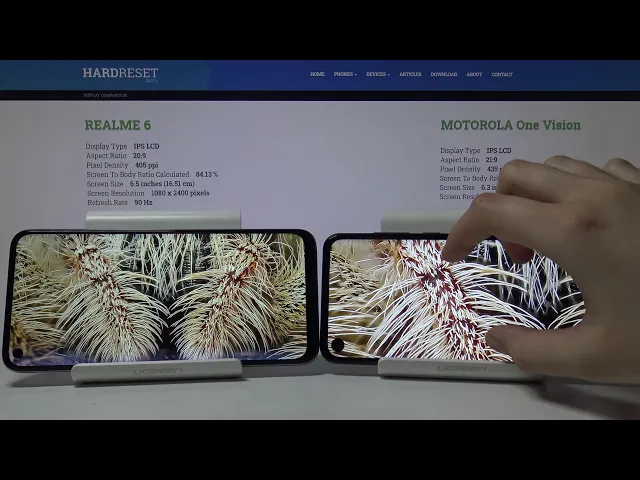 Video thumbnail for Display Comparison Realme 6 vs Motorola One Vision – Check Screen Quality Test