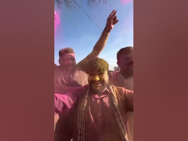 Video thumbnail for We Celebrated Holi With 1000 Friends!