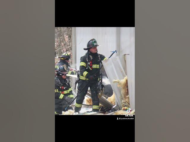 Video thumbnail for Working Fire at the Dollar General, Shenandoah Pennsylvania