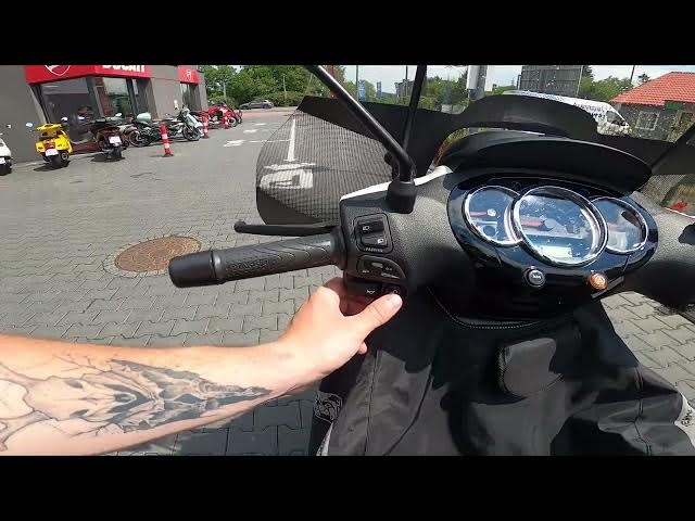 Video thumbnail for How to Open Seat in Piaggio Beverly ( 2021 – now ) | Enter Helmet Compartment