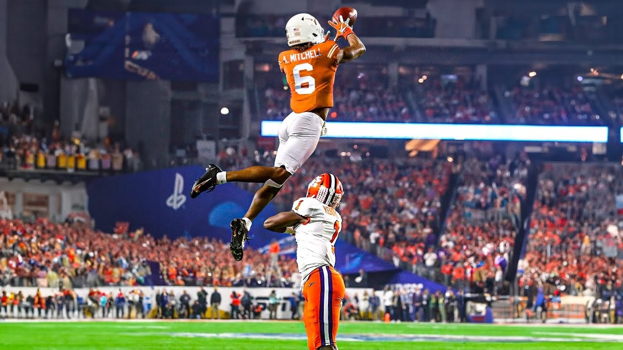 Video thumbnail for Insane “Pick Six” Plays in College Football