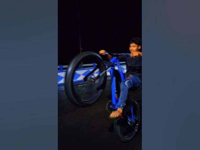 Video thumbnail for 😎,,,,,#viralvideo#viralreelsWheelie on 👍#popular #wheelie #stunt #shorts#kolkat