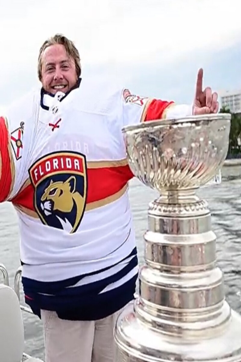 Video thumbnail for Most professional ice hockey jerseys worn at once  40 by Dakota King