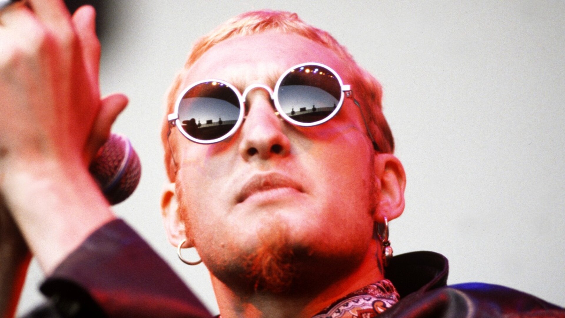 Video thumbnail for Tragic Details About Layne Staley