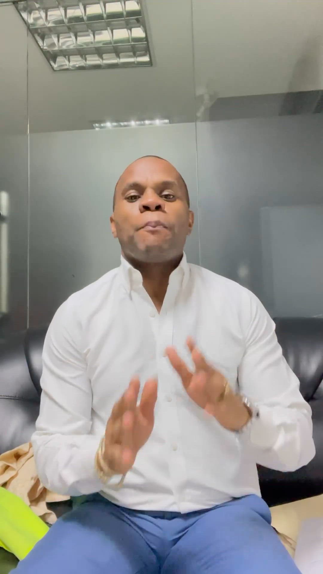 Video thumbnail for Ramón Tolentino explica incidente un policía