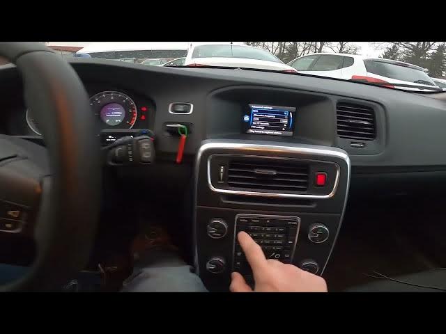 Video thumbnail for How to Enable or Disable AF for Car Radio in Volvo V60 I ( 2010 – 2018 )