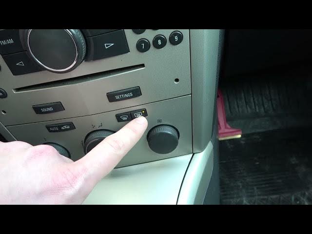 Video thumbnail for How to Turn Rear Windshield Blowing On or Off in Opel Astra H GTC (2004 - 2014) - Windshield Blowing