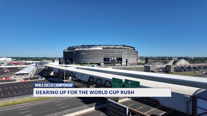 Video thumbnail for Fans gear up for the FIFA World Cup at American Dream Mall