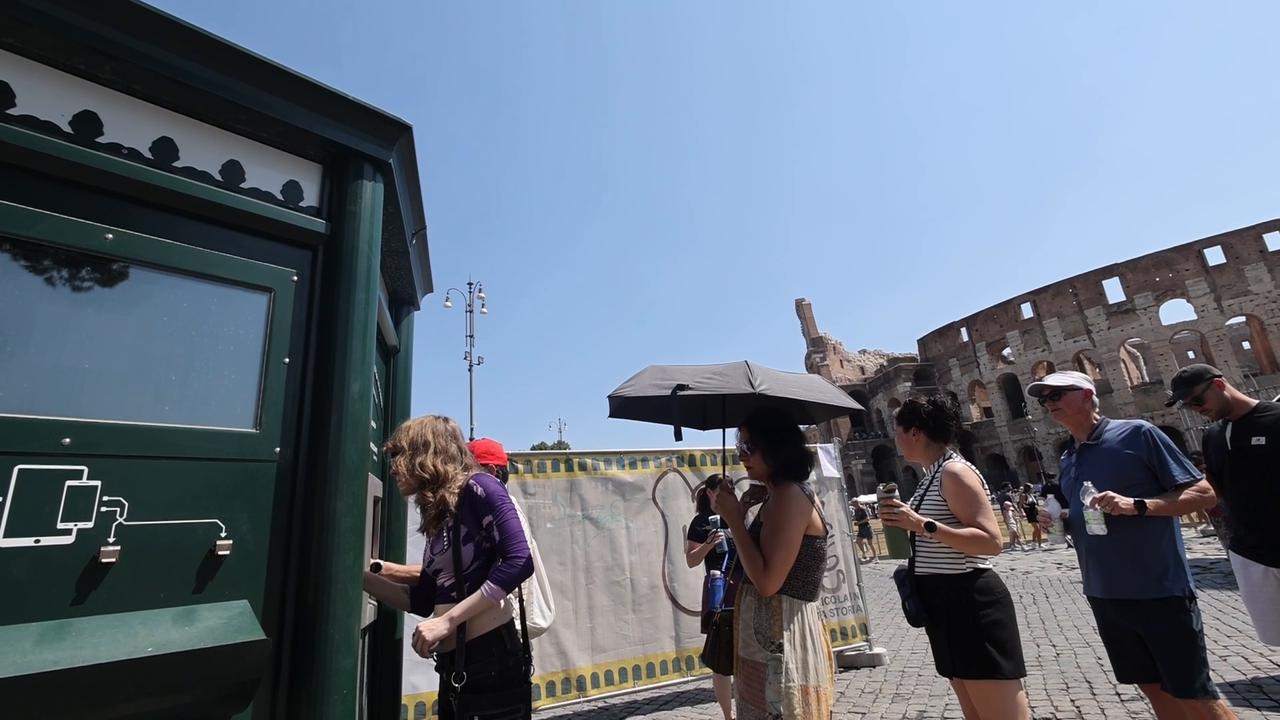 Video thumbnail for Italy: Emergency room admissions rise as Italy places 18 cities on red alert amid heat wave.