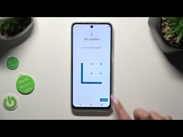 Video thumbnail for How to Set Up a Screen Lock on MOTOROLA Moto G32 - Pattern, Pin, Password
