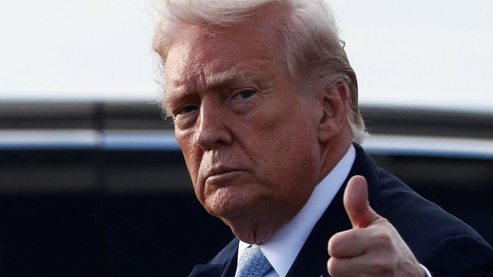 Video thumbnail for Trump threatens to 'obliterate' Iran power plants unless Hormuz Strait open