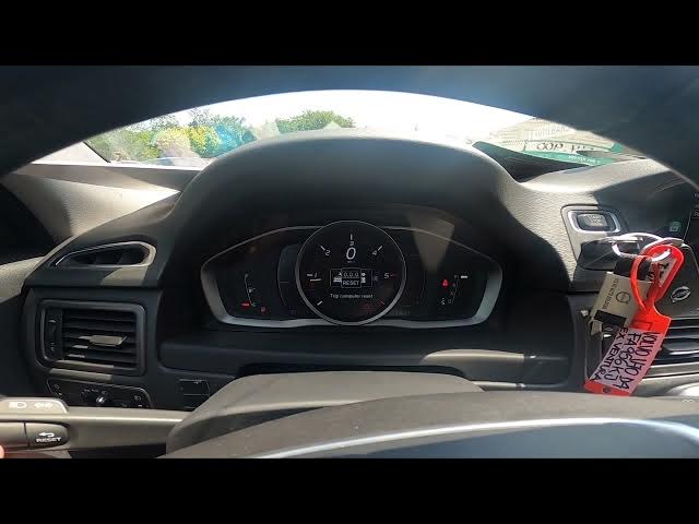 Video thumbnail for How to Navigate Through the Speedometer Display VOLVO V70 III ( 2007 – 2016 )