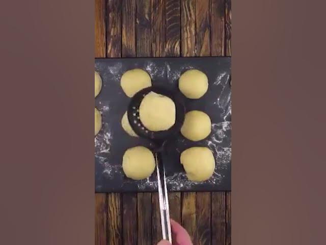 Video thumbnail for Soft and Fluffy Berliners Donuts at Home