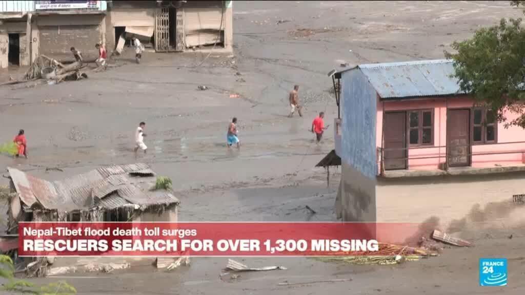 Video thumbnail for 'Extremely challenging' conditions hamper Nepal-Tibet flood rescue efforts