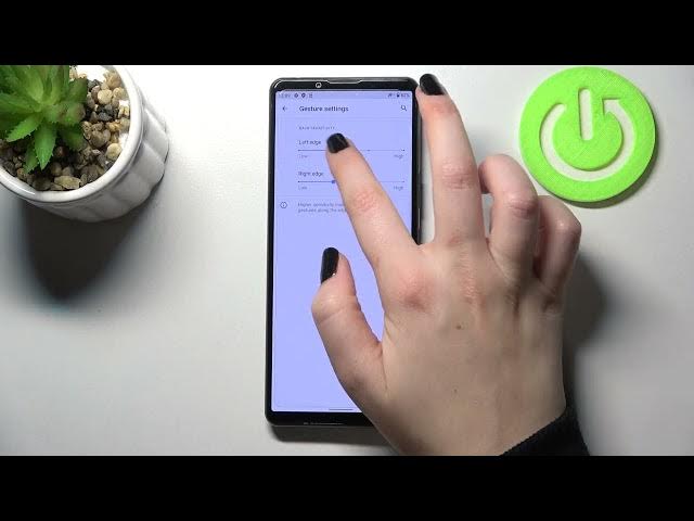 Video thumbnail for How to Change Navigation Type on SONY Xperia 5 III - Gesture Navigation