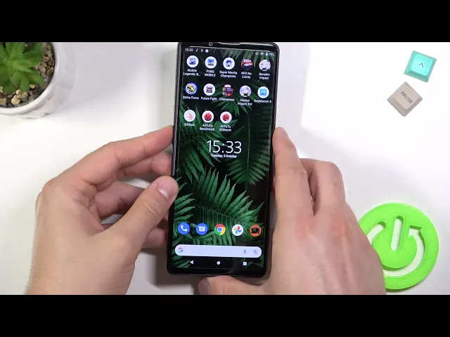 Video thumbnail for How to Find & Activate Flashlight on SONY Xperia 1 III – Use Torch