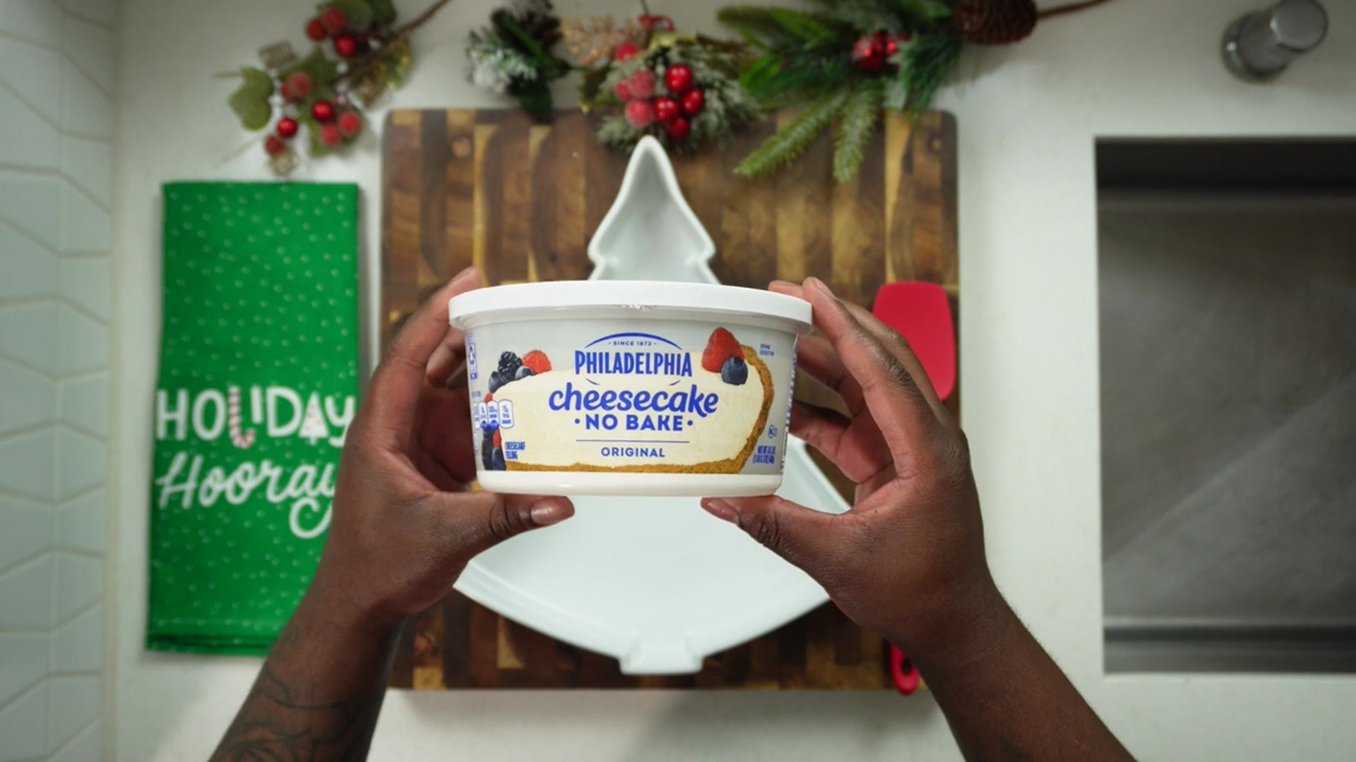 Video thumbnail for Quick And Easy No Bake Cheesecake Dip (720P HD)