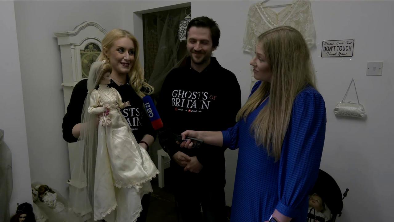 'Video thumbnail for WATCH: Moment Anna Riley comes face to face with the 'UK's most haunted doll''