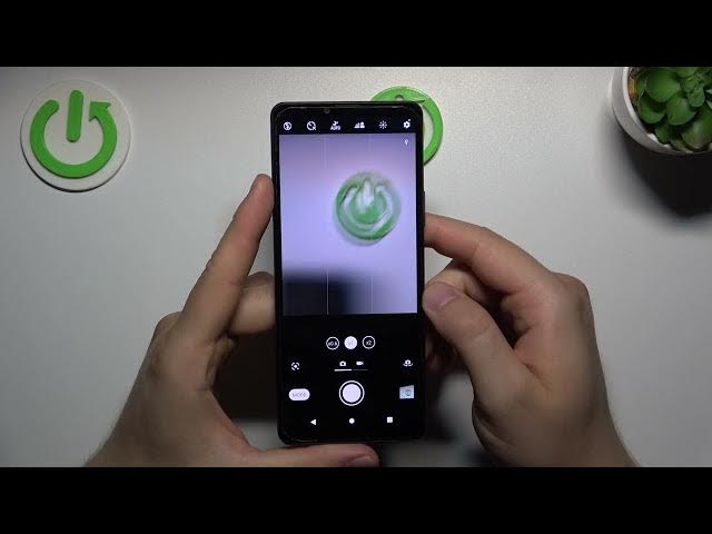 Video thumbnail for How to Turn On & Off Camera Gridlines & Leveler on Sony Xperia 10 V