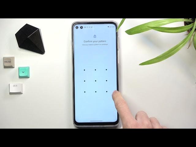 Video thumbnail for How to Add and Remove Google Account on MOTOROLA Moto G100 – Set Up Google Account